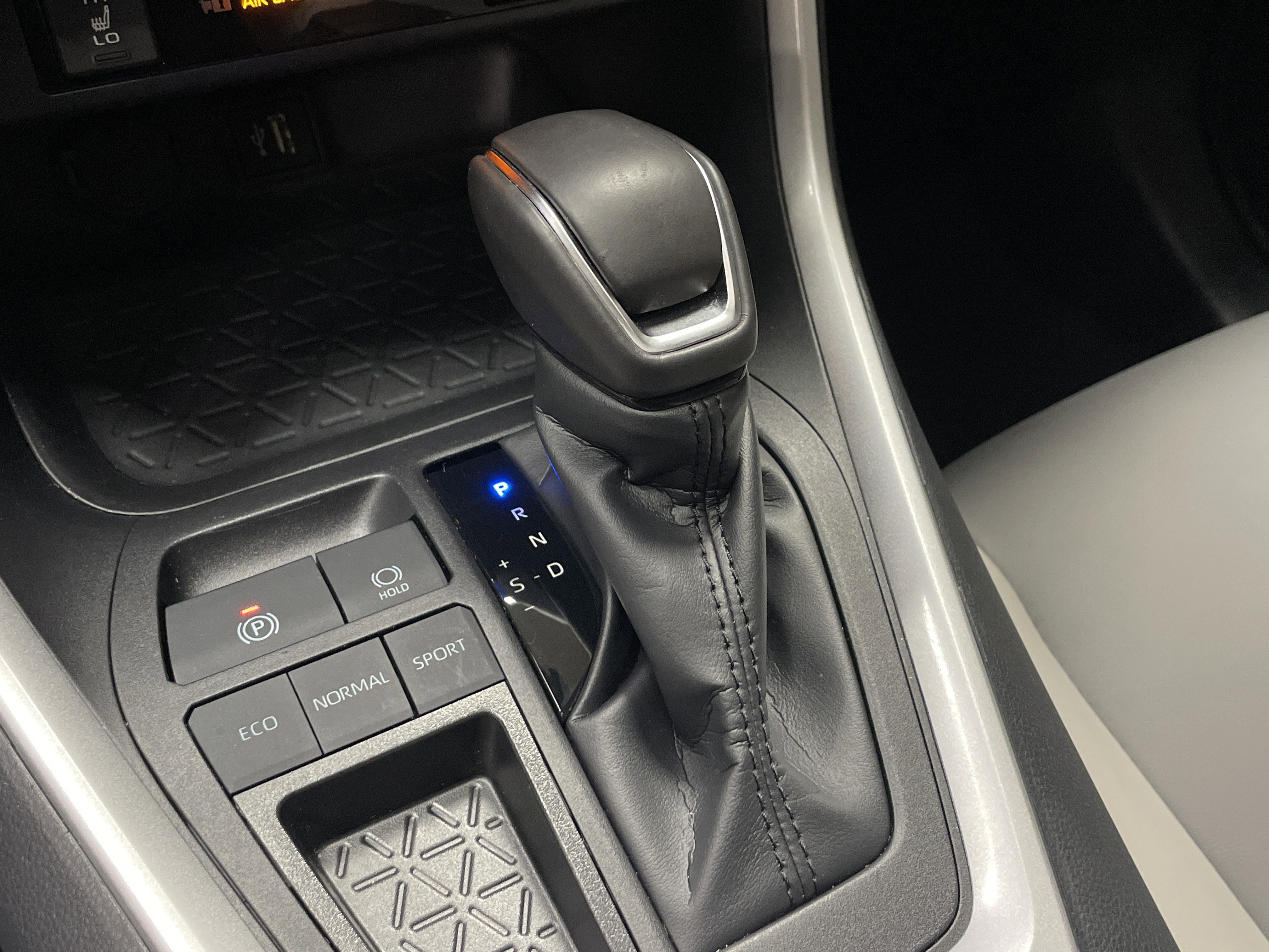 Used 2024 Toyota RAV4 XLE Premium w/ Weather Package image 26