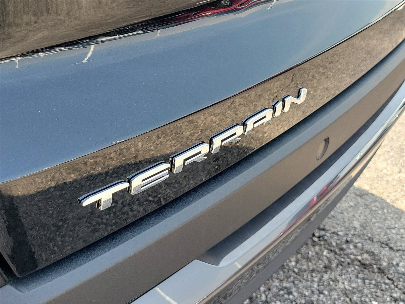 New 2027 GMC Terrain Elevation w/ Elevation Premium Package FWD image 5