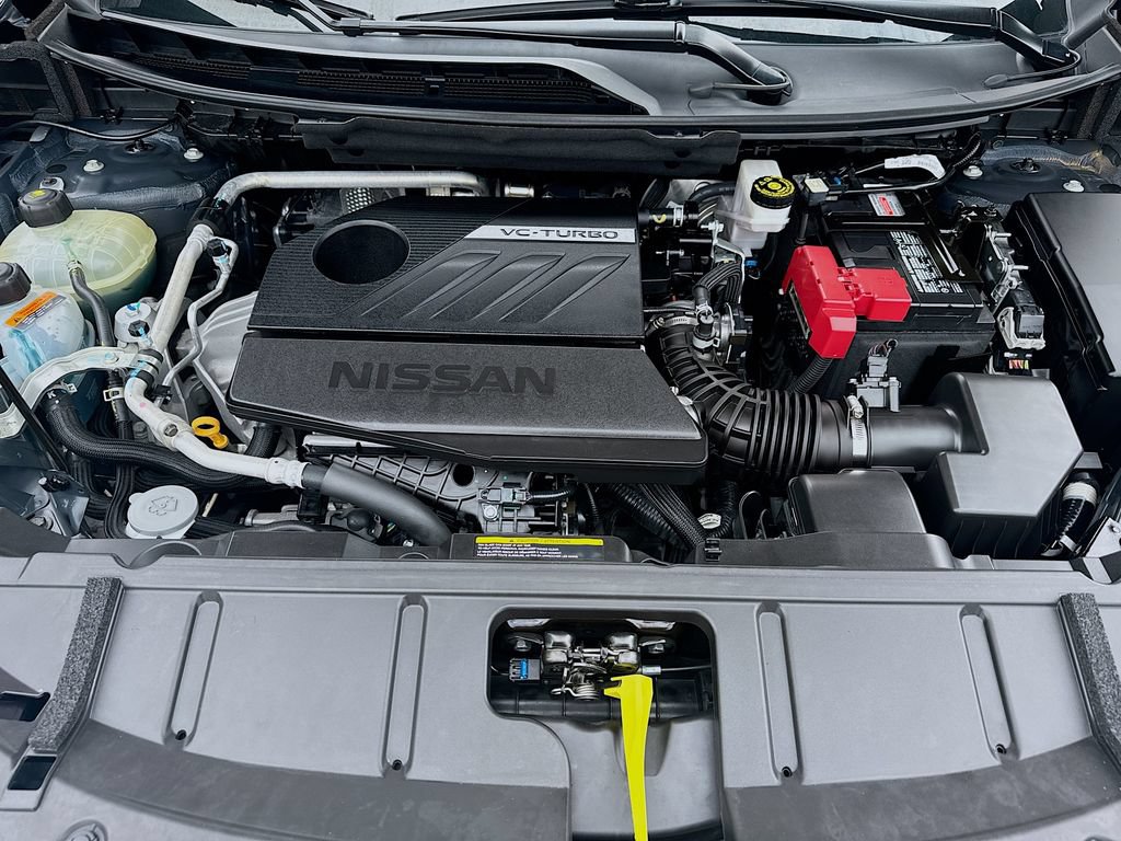 Certified 2025 Nissan Rogue SV FWD image 29