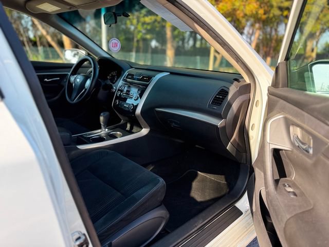 Used 2015 Nissan Altima 2.5 FWD image 21