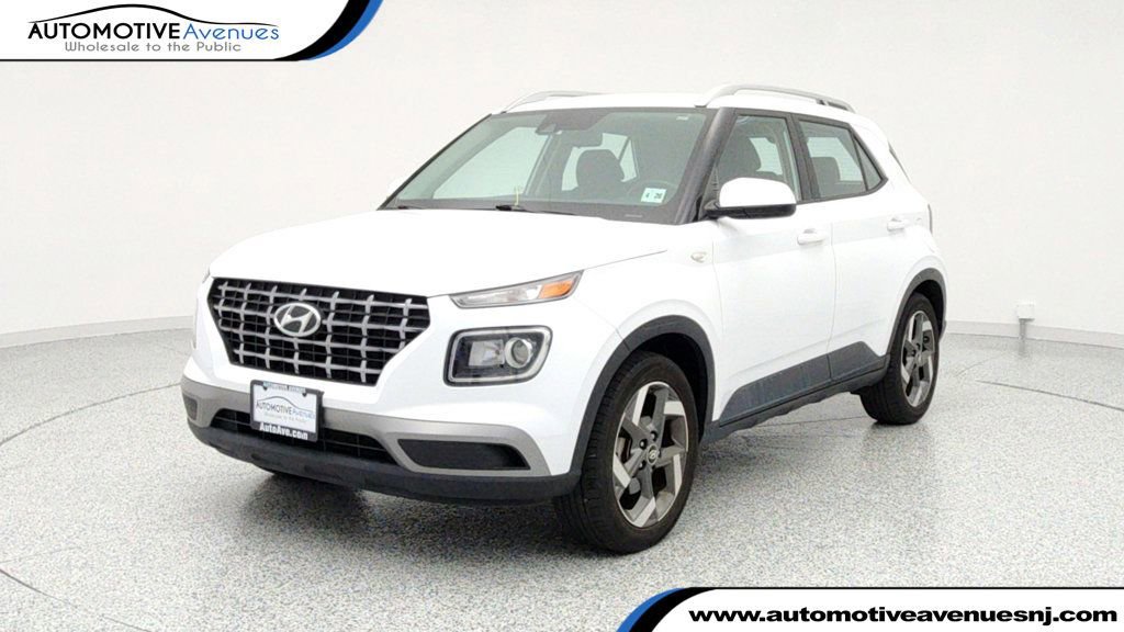Used 2021 Hyundai Venue SEL w/ Cargo Package