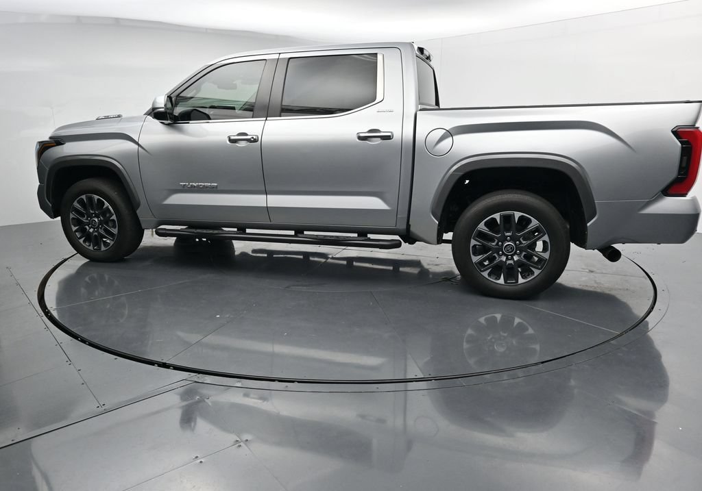 Used 2024 Toyota Tundra Limited AWD/4WD image 5