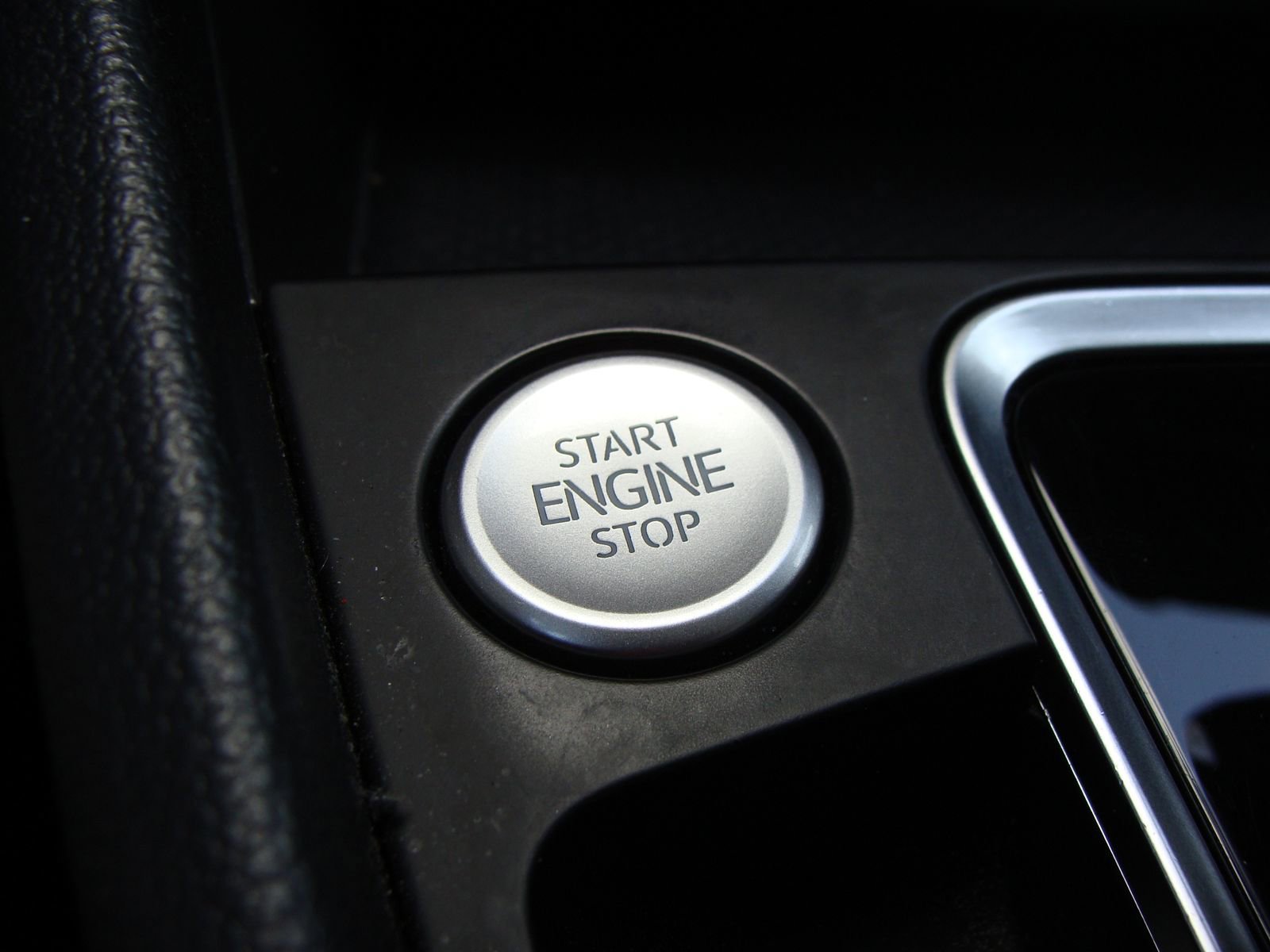 Used 2021 Volkswagen Jetta SE w/ SE Cold Weather Package image 25