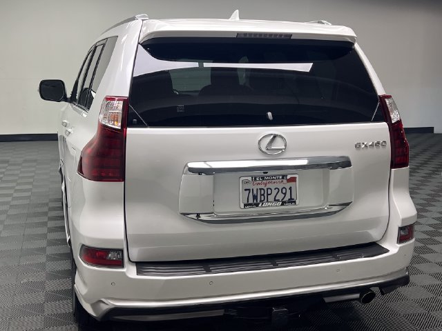 Used 2017 Lexus GX 460 AWD/4WD image 7