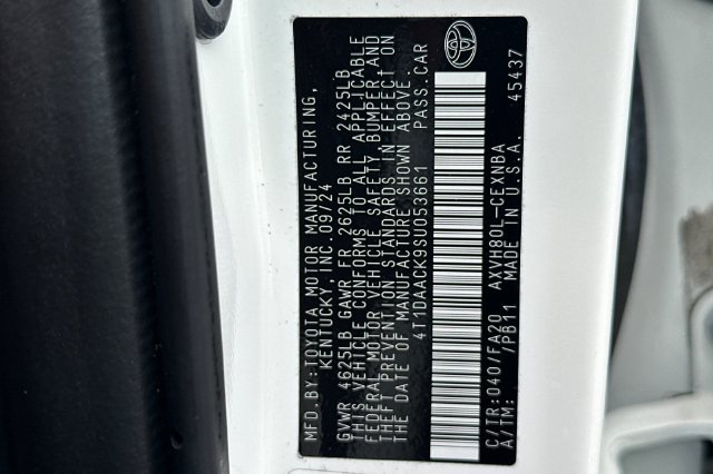 Used 2025 Toyota Camry LE FWD image 30