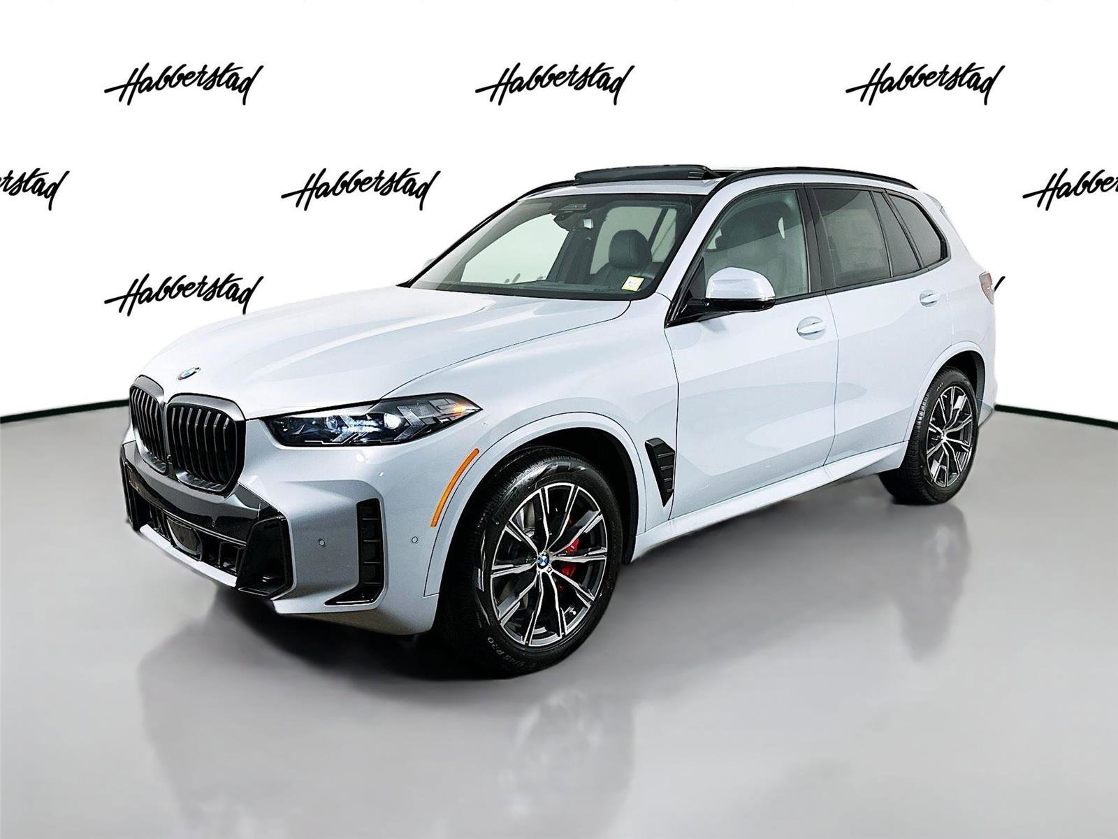 New 2026 BMW X5 xDrive40i w/ M Sport Package image 1
