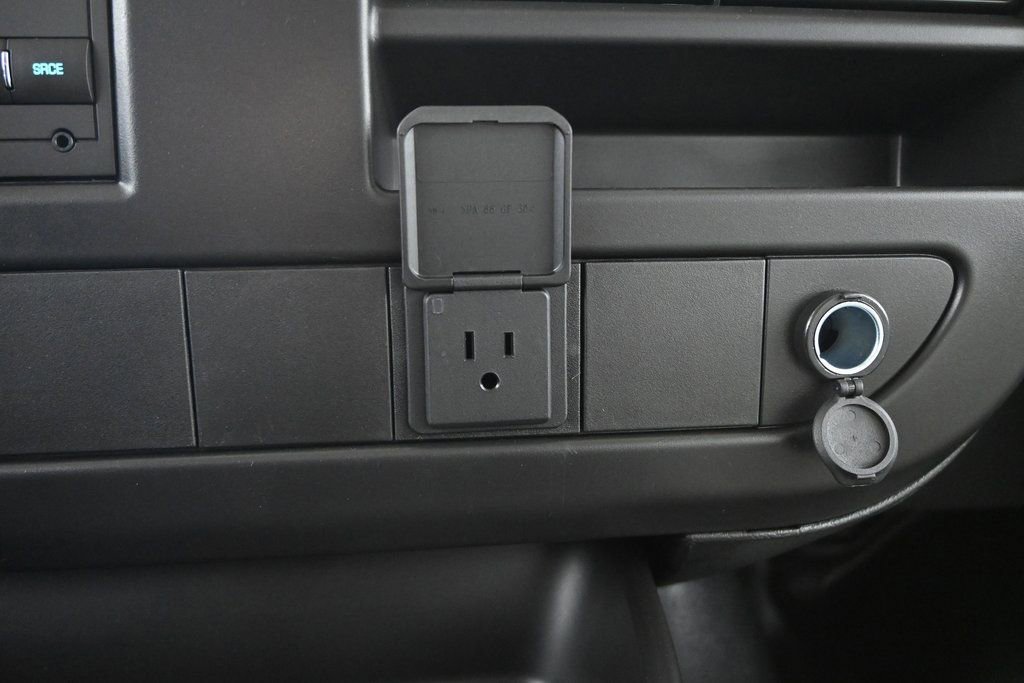 New 2026 Chevrolet Express 3500 Extended w/ Driver Convenience Package image 29