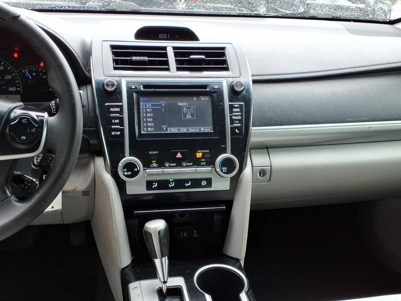 Used 2014 Toyota Camry FWD image 13