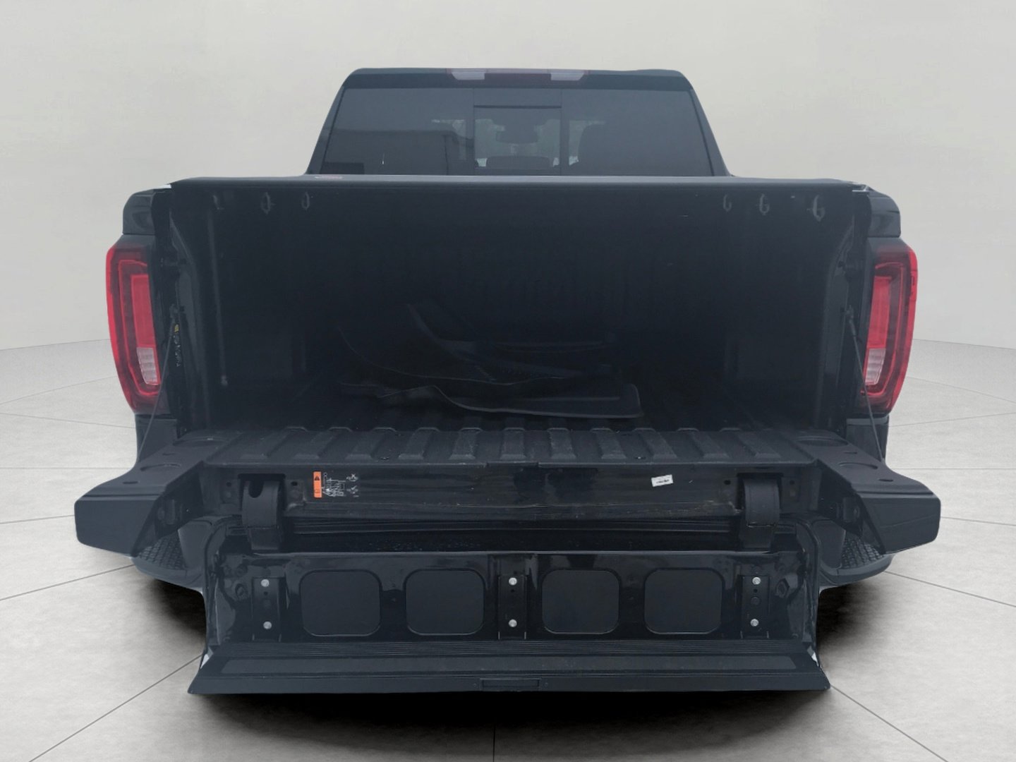 Certified 2024 GMC Sierra 1500 AT4 w/ AT4 Premium Package image 9