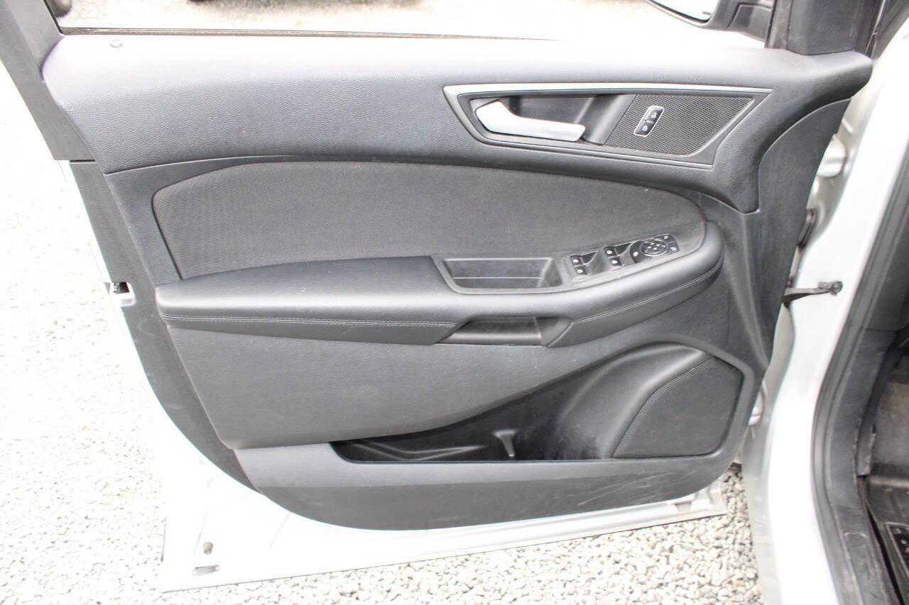 Used 2016 Ford Edge SE AWD/4WD image 20