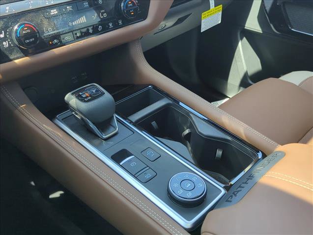 New 2026 Nissan Pathfinder Platinum w/ Cargo Package AWD/4WD image 15