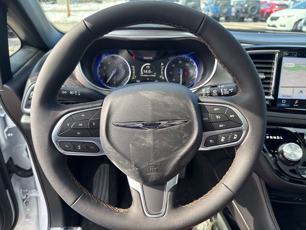 New 2026 Chrysler Pacifica Pinnacle AWD/4WD image 10