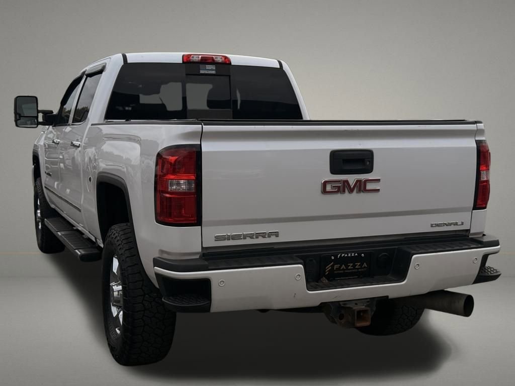 Used 2018 GMC Sierra 3500 Denali w/ Duramax Plus Package image 3
