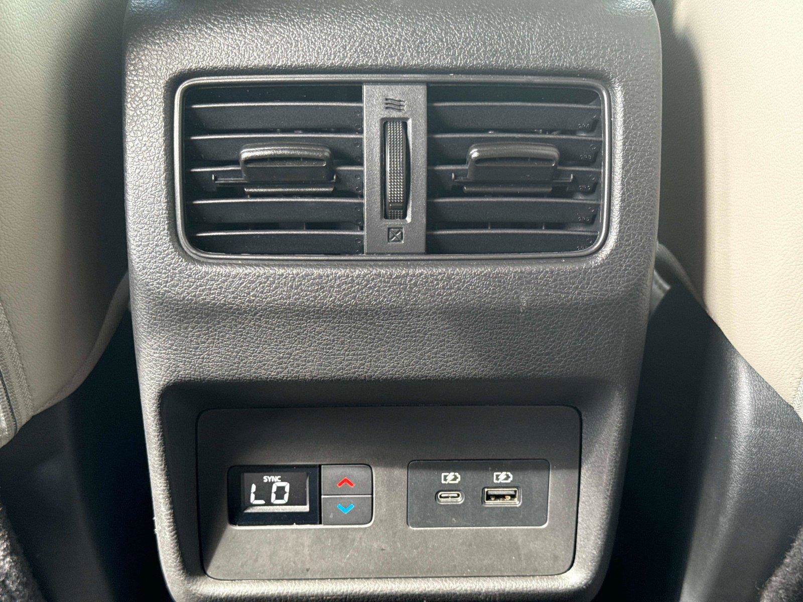 Used 2023 Nissan Rogue SL w/ SL Premium Package FWD image 18