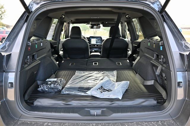 New 2026 Subaru Outback Limited image 14