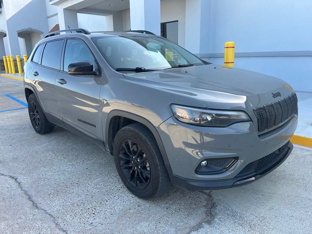 Used 2023 Jeep Cherokee Altitude Lux