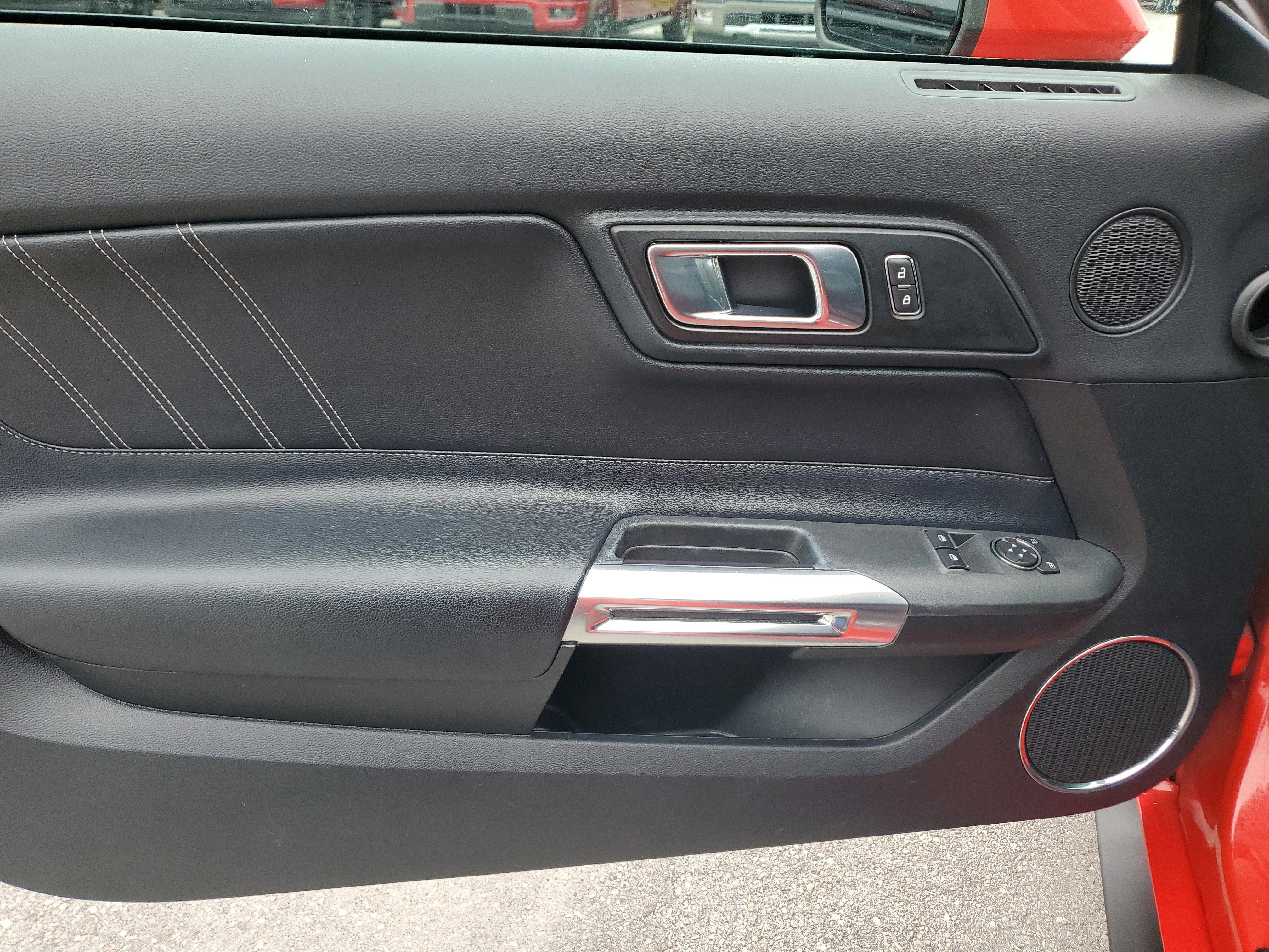 Used 2020 Ford Mustang Premium image 25