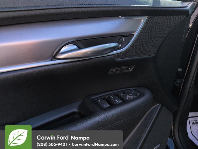 Used 2018 Cadillac XT5 Premium Luxury AWD/4WD image 11