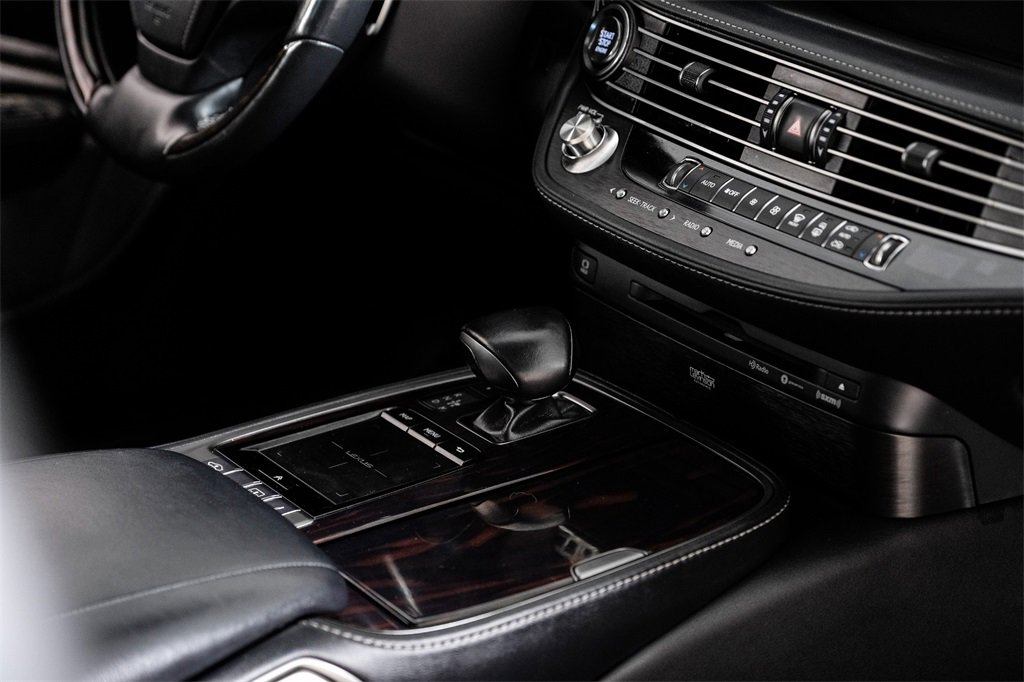 Used 2018 Lexus LS 500 image 21