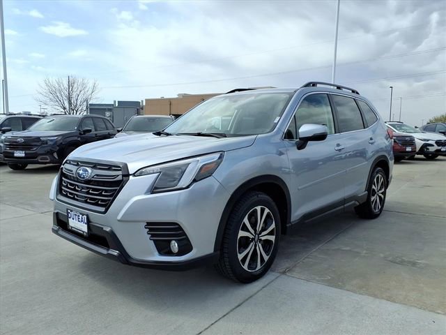 Used 2022 Subaru Forester Limited image 3