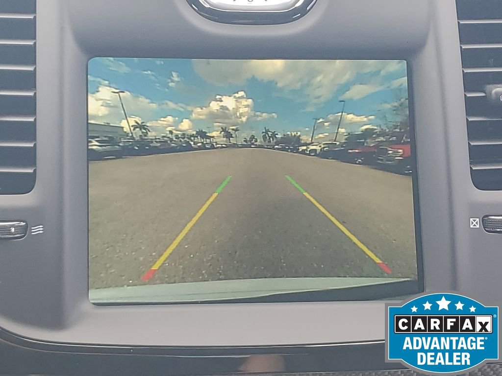 Used 2023 Chrysler 300 C image 26