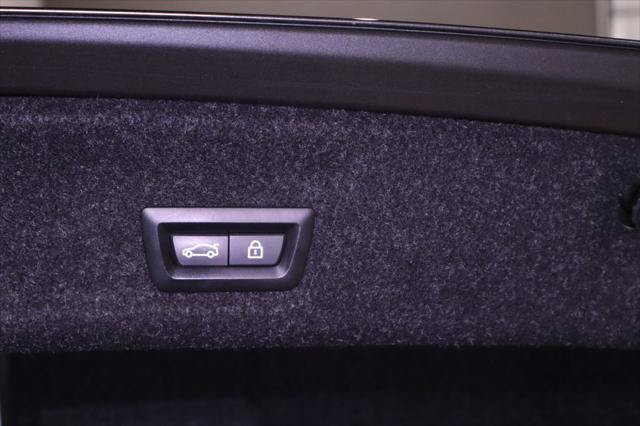 Used 2021 BMW 330i Sedan w/ Premium Package RWD image 34