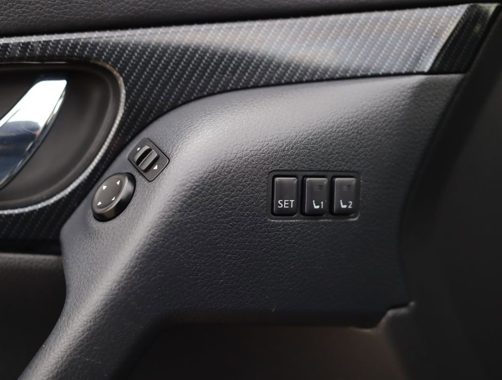 Used 2019 Nissan Rogue SL w/ Premium Package image 27