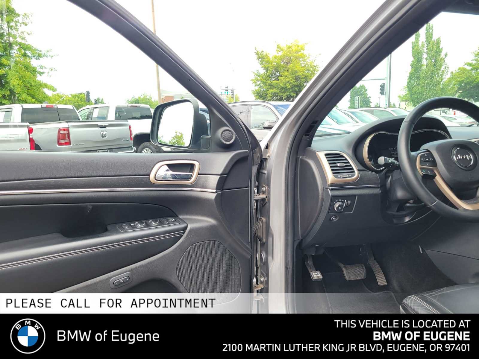Used 2015 Jeep Grand Cherokee Limited AWD/4WD image 23