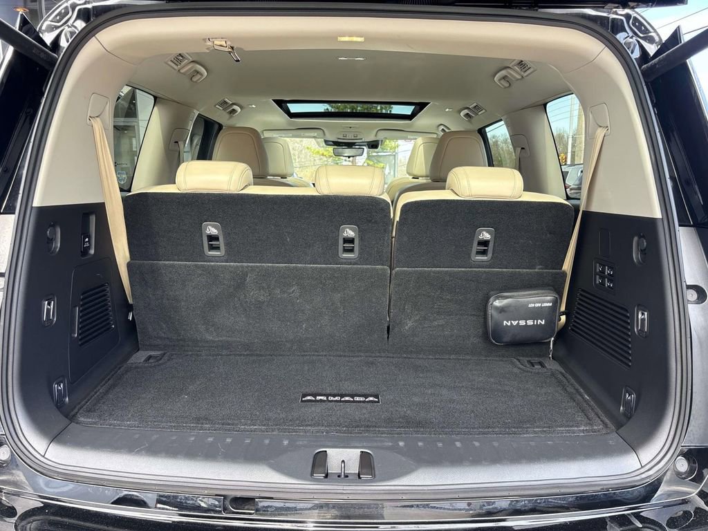 Used 2025 Nissan Armada Platinum AWD/4WD image 17