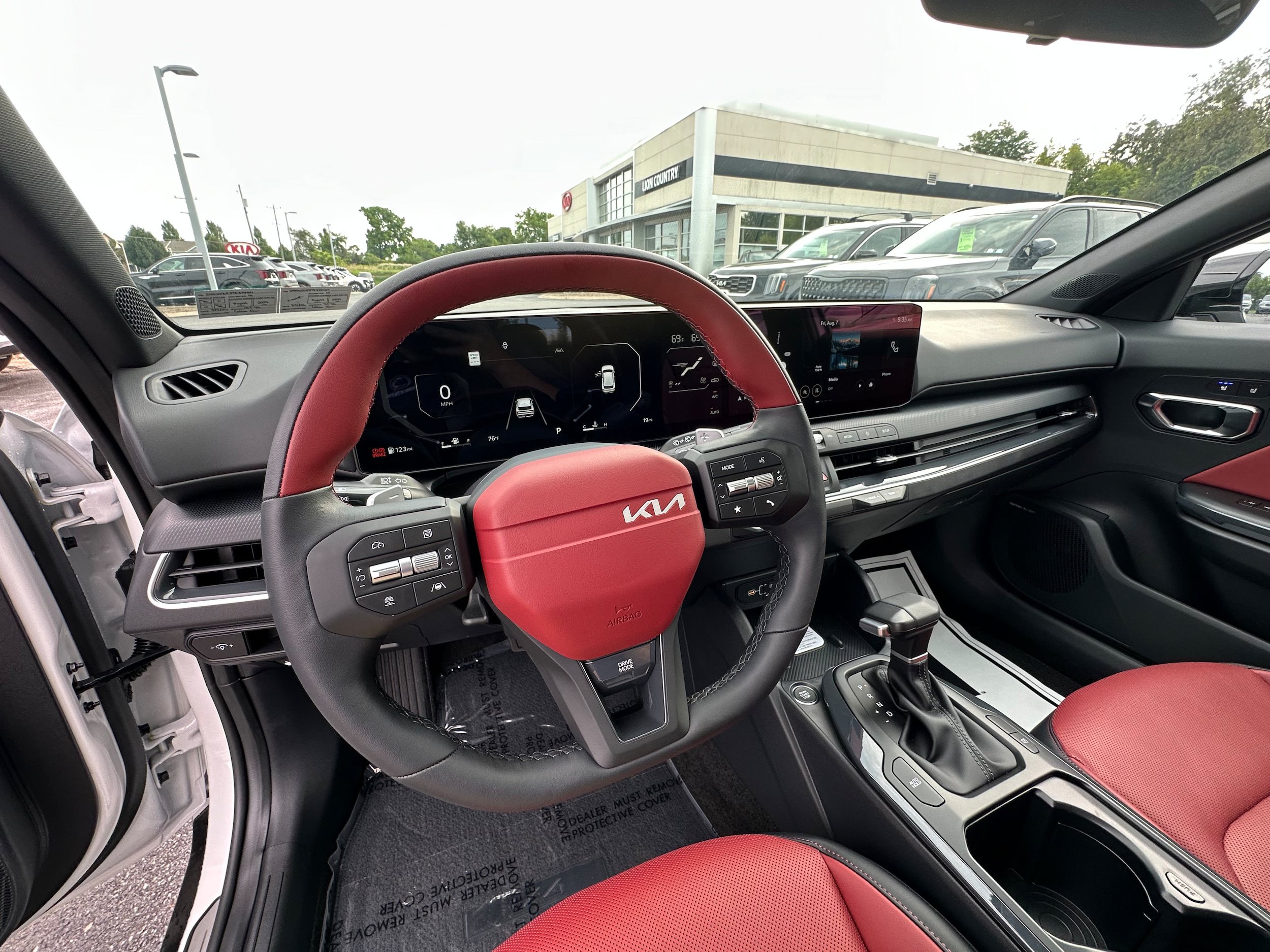 New 2026 Kia K4 GT-Line w/ GT-Line Premium Package FWD image 27