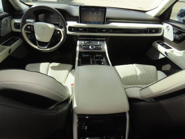 Certified 2022 Lincoln Aviator Black Label AWD/4WD image 23