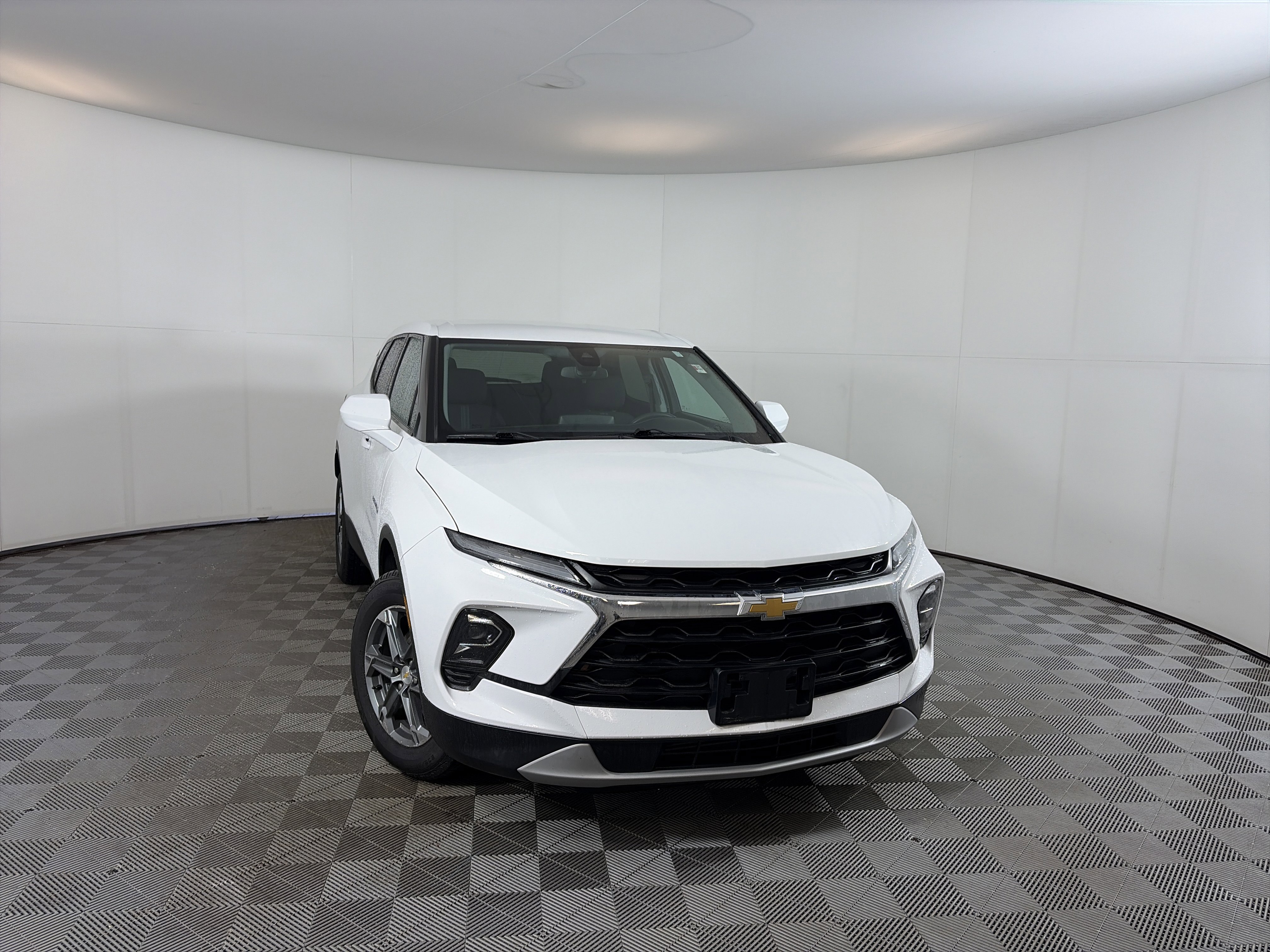 Certified 2024 Chevrolet Blazer LT image 1