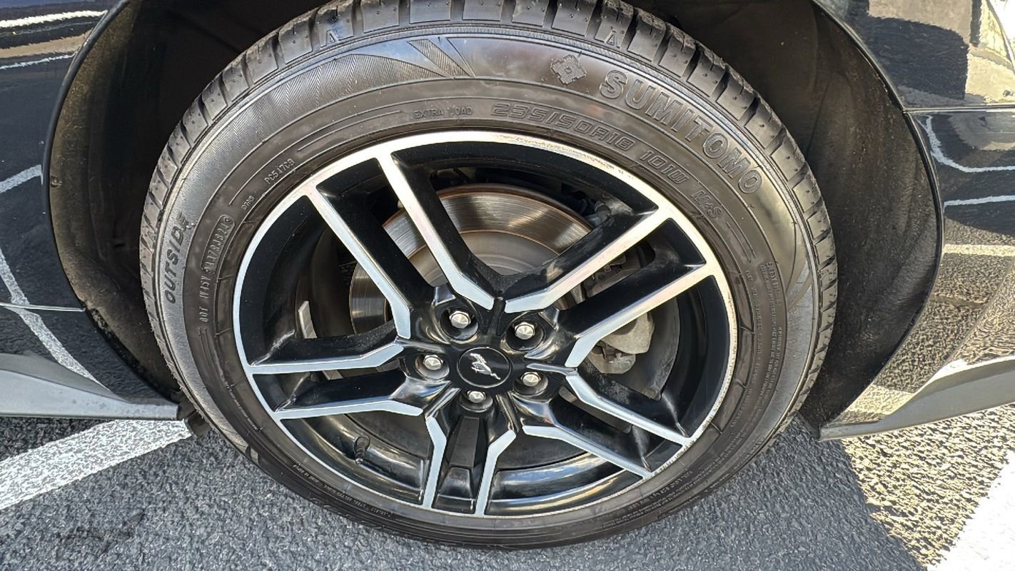 Used 2020 Ford Mustang GT Premium image 23