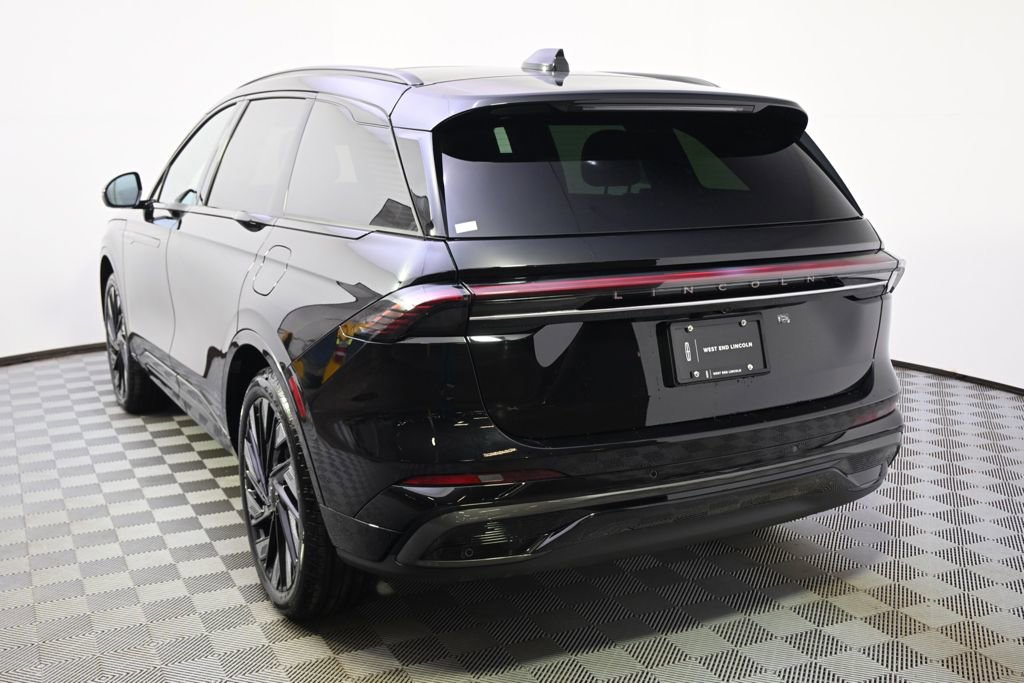 New 2026 Lincoln Nautilus Reserve w/ Jet Appearance Package AWD/4WD image 4