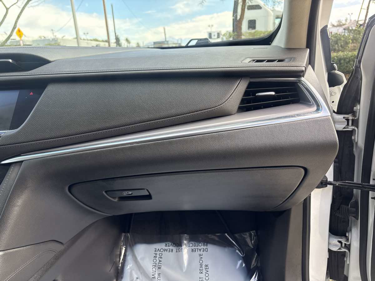 Used 2019 Cadillac XT5 Luxury image 21