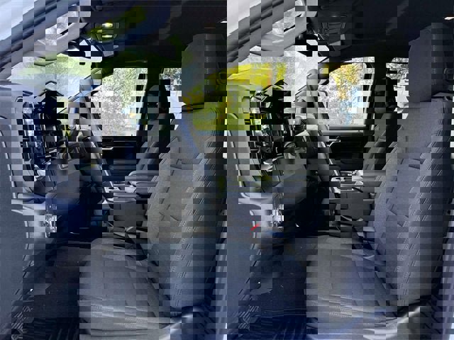 New 2026 GMC Sierra 1500 SLE image 8