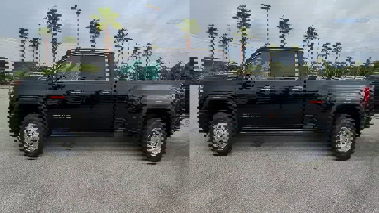 New 2026 GMC Sierra 3500 Denali Ultimate image 5