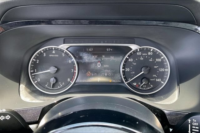Used 2023 Nissan Pathfinder SL AWD/4WD image 10
