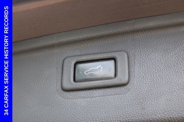 Used 2019 Subaru Outback 3.6R Touring image 11