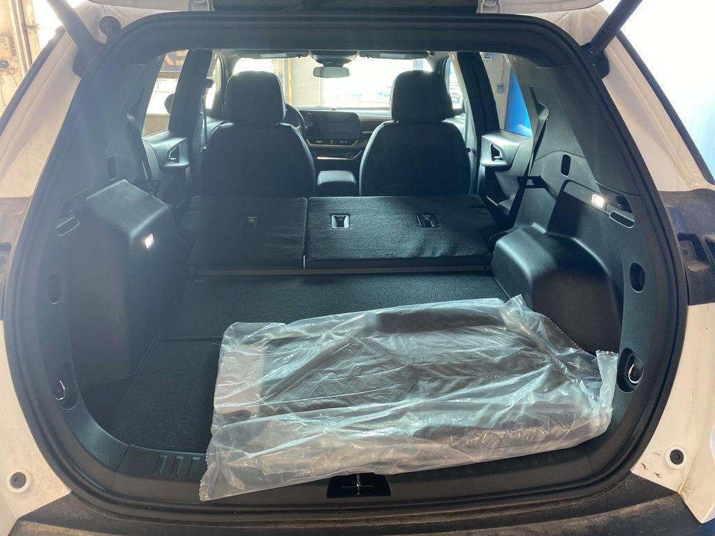 New 2026 Chevrolet Equinox LT w/ Convenience Package II image 20