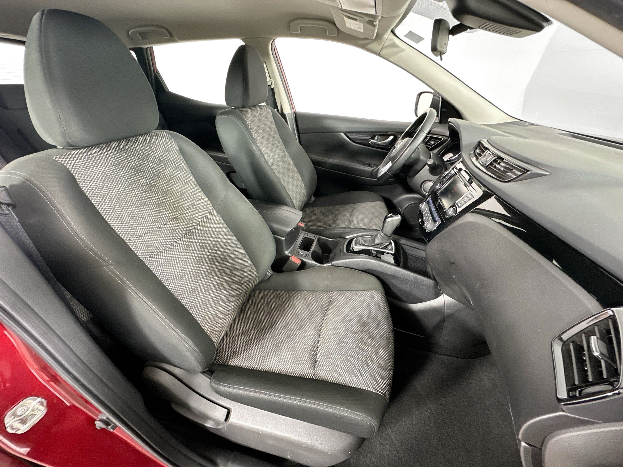 Used 2022 Nissan Rogue Sport SV FWD image 26