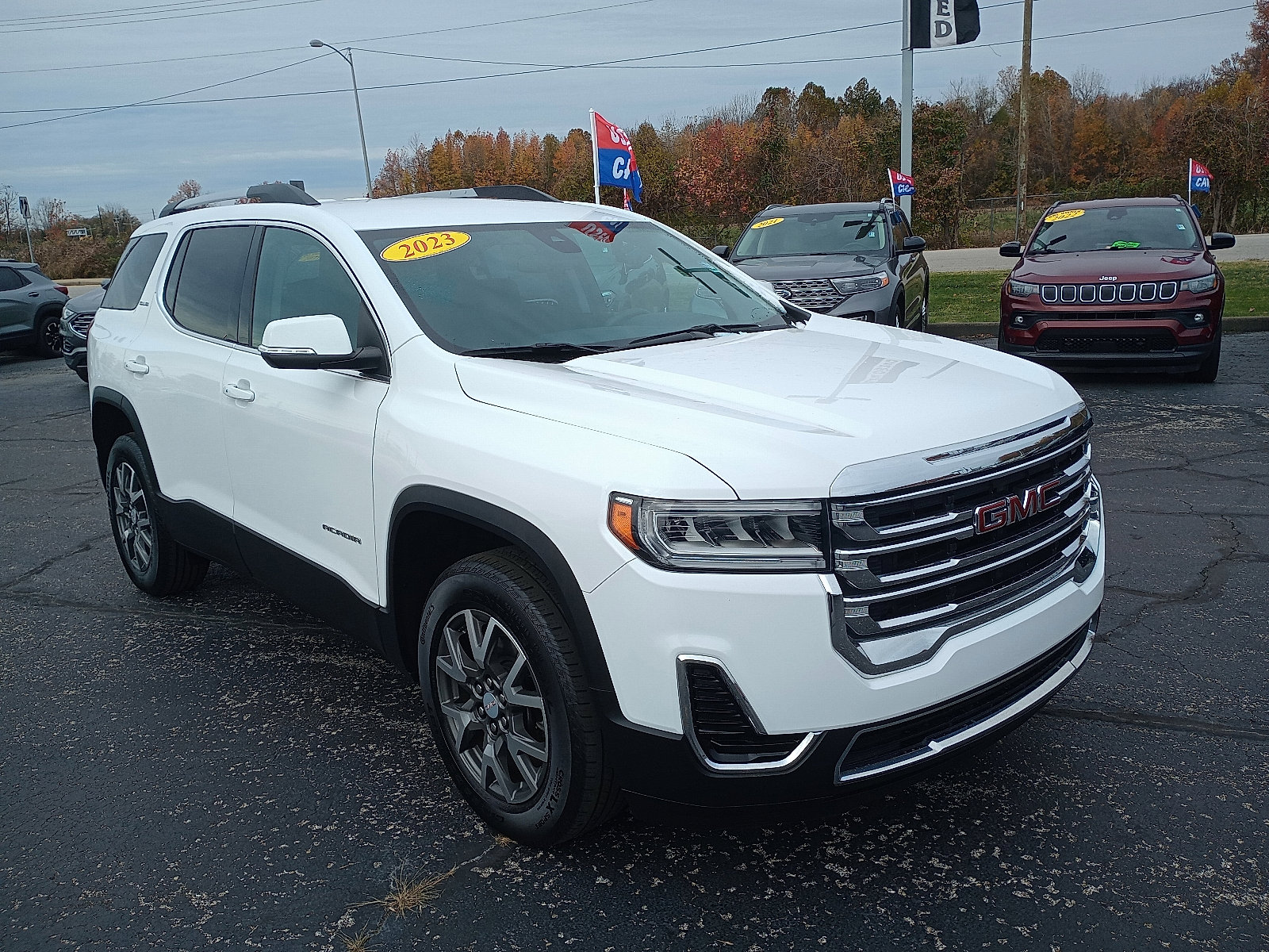 Used 2023 GMC Acadia SLE w/ Driver Convenience Package