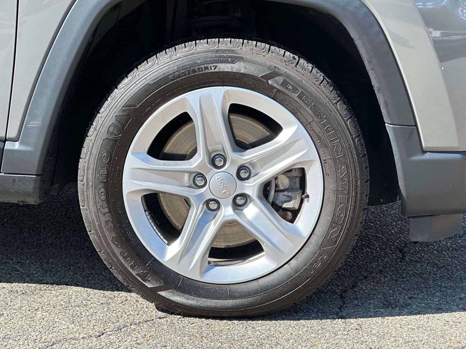 Used 2023 Jeep Compass Latitude AWD/4WD image 7