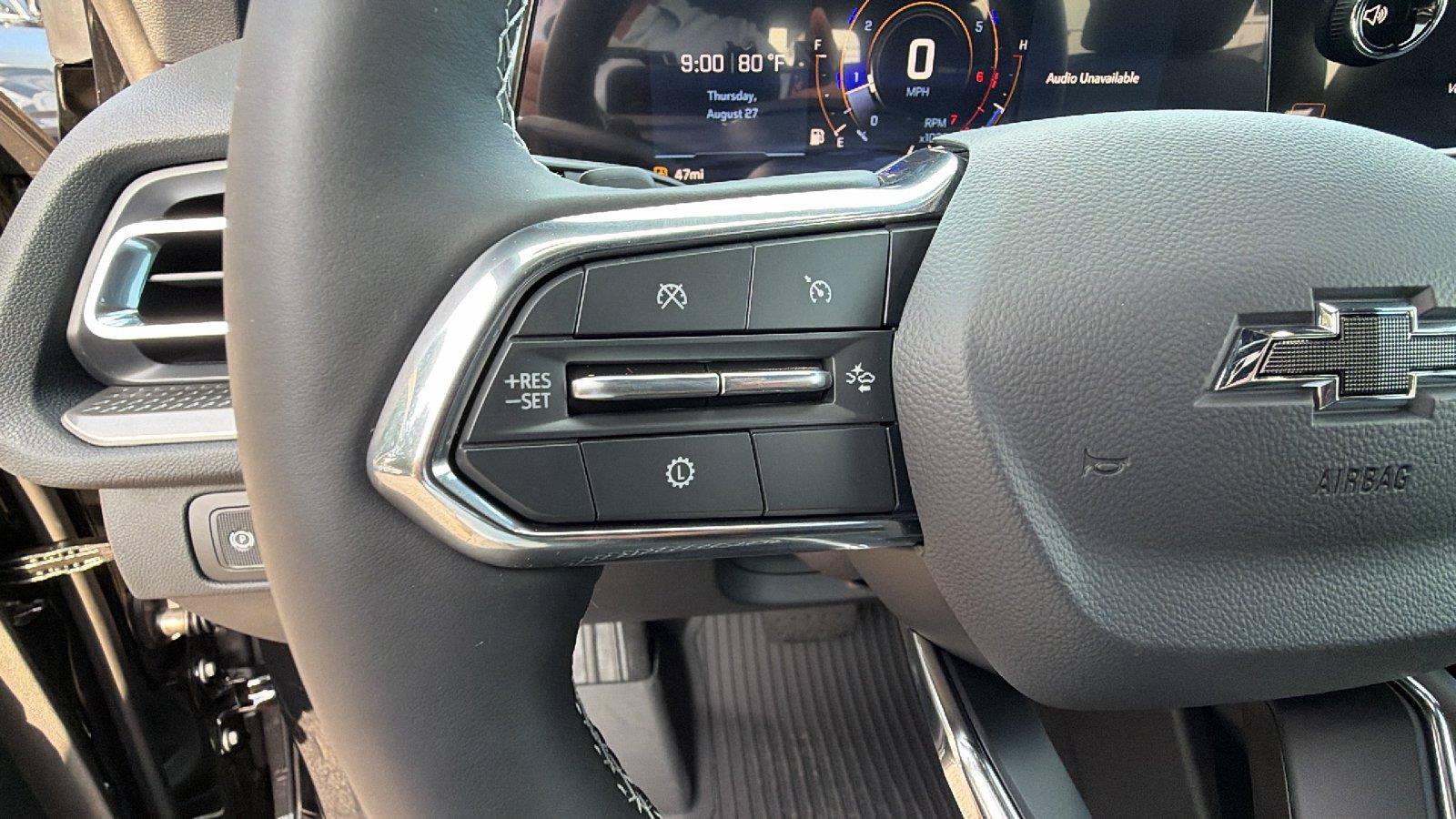 New 2027 Chevrolet Traverse LT w/ Midnight/Sport Edition FWD image 24