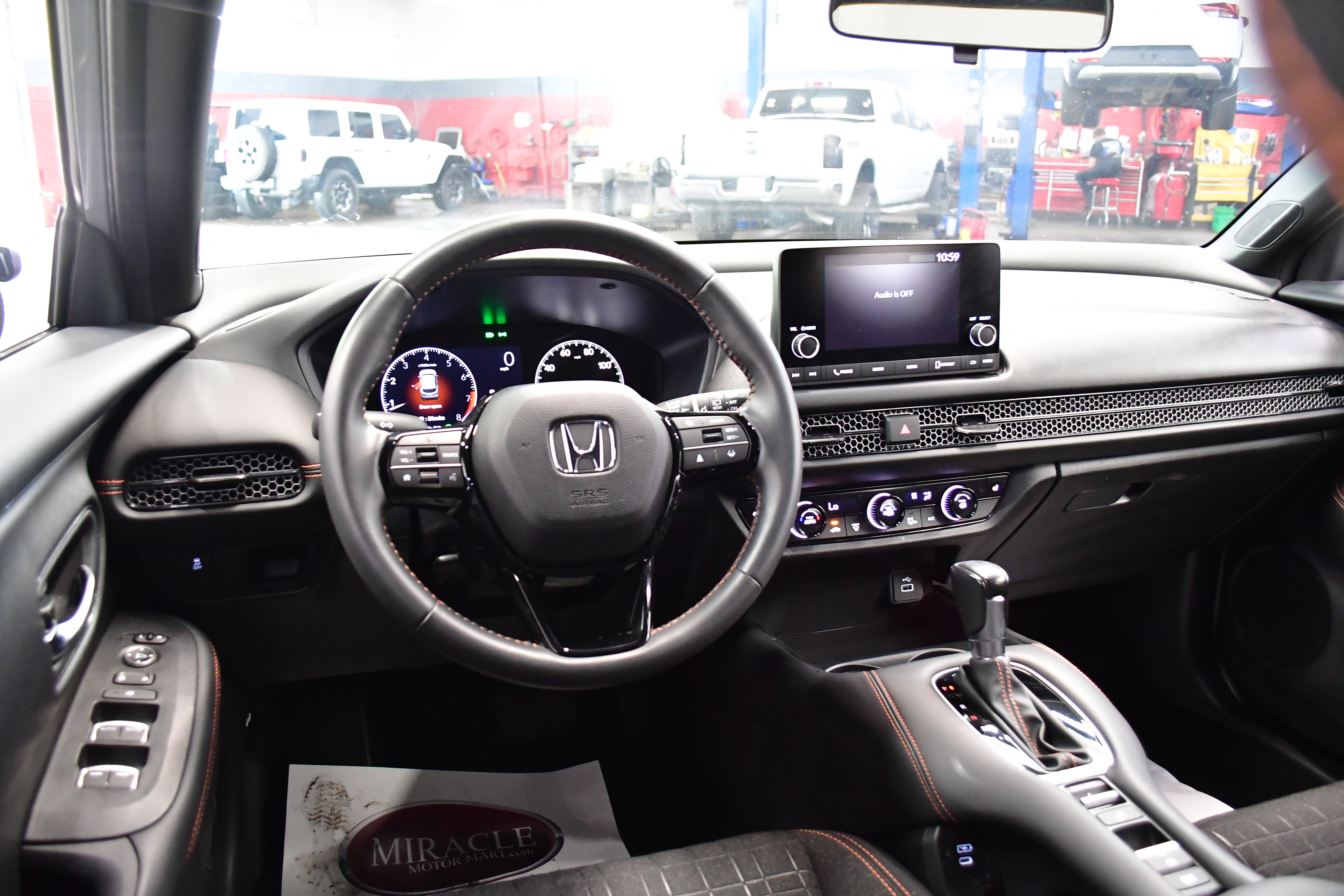 Used 2024 Honda HR-V Sport image 9