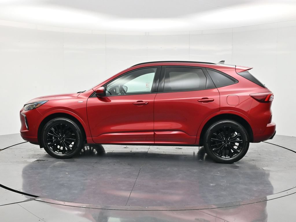 Used 2023 Ford Escape ST-Line Elite w/ Premium Technology Package AWD/4WD image 8