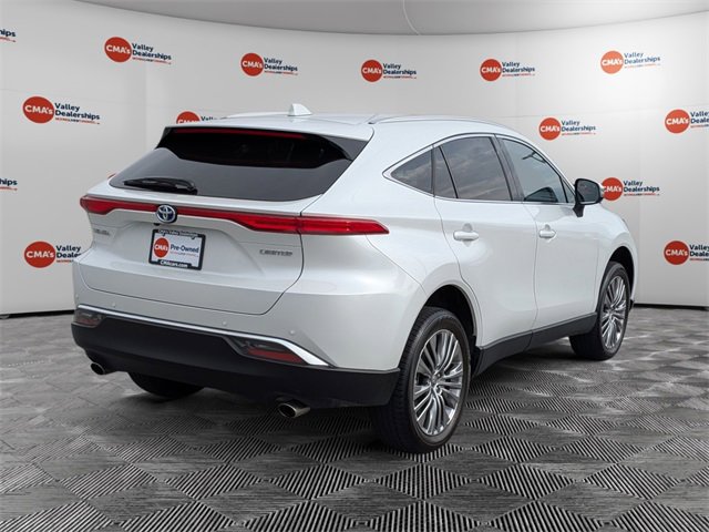 Used 2024 Toyota Venza Limited image 5