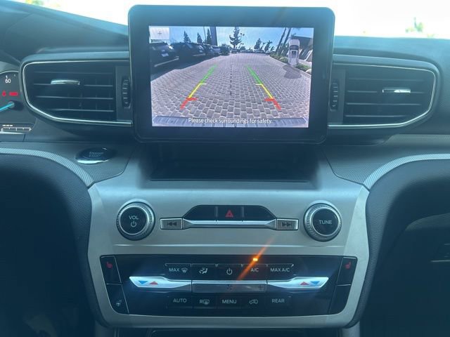 Used 2022 Ford Explorer XLT w/ Equipment Group 202A image 12