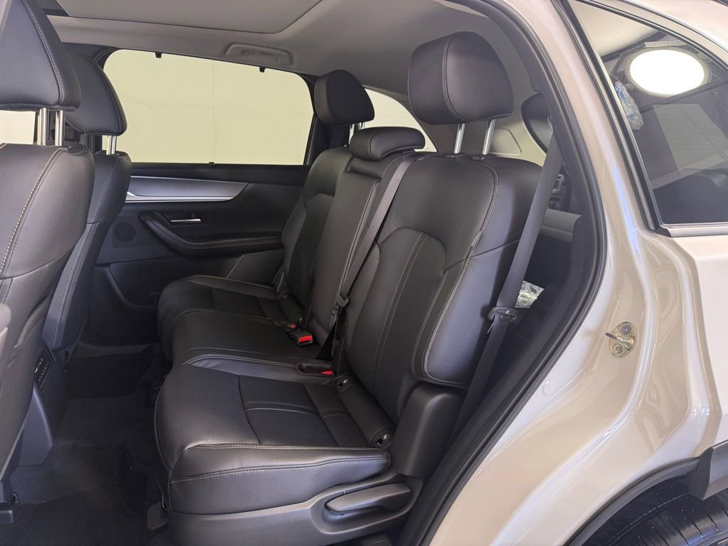 New 2025 MAZDA CX-70 Plug-In Hybrid w/ Premium Pkg image 22