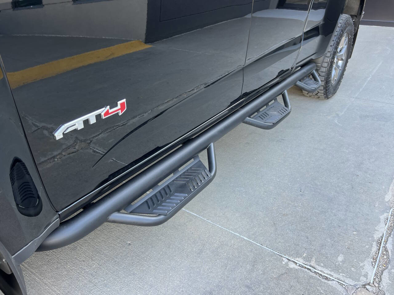 Used 2021 GMC Canyon AT4 w/ Driver Alert Package AWD/4WD image 12